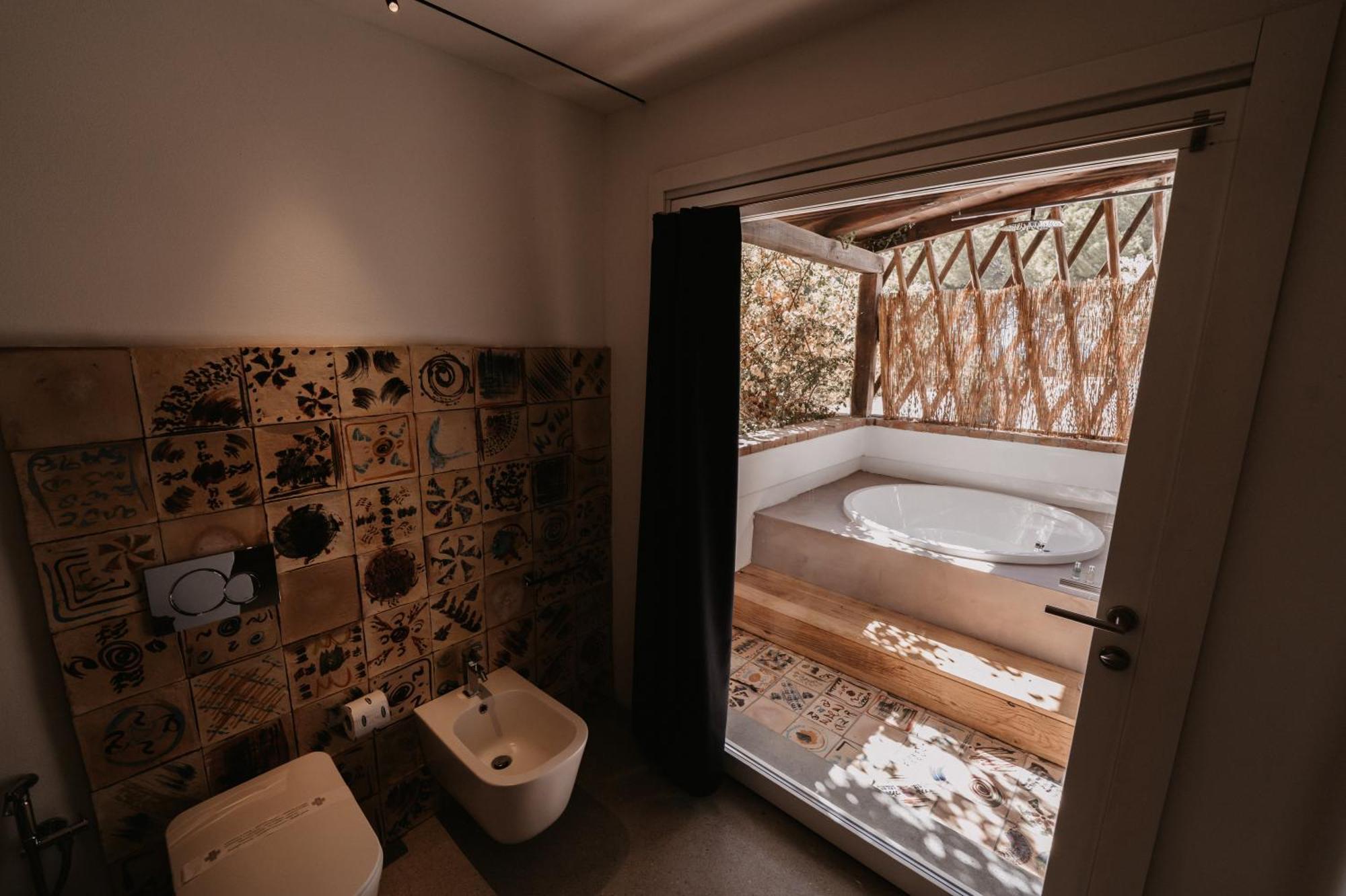 Art - Small Luxury Of The World (adults Only) 5*